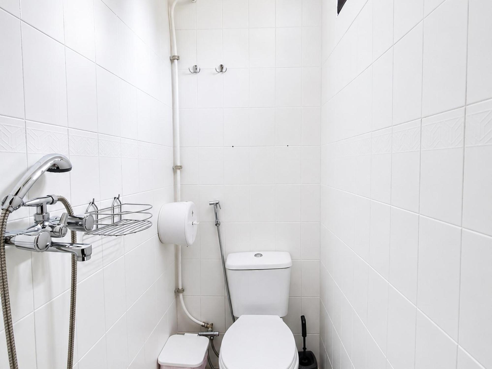 Tweepersoonskamer met Gedeelde Badkamer
