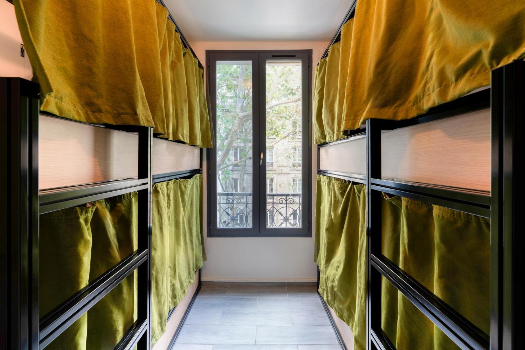 Bed 5-Bed Mixed Dormitory Room