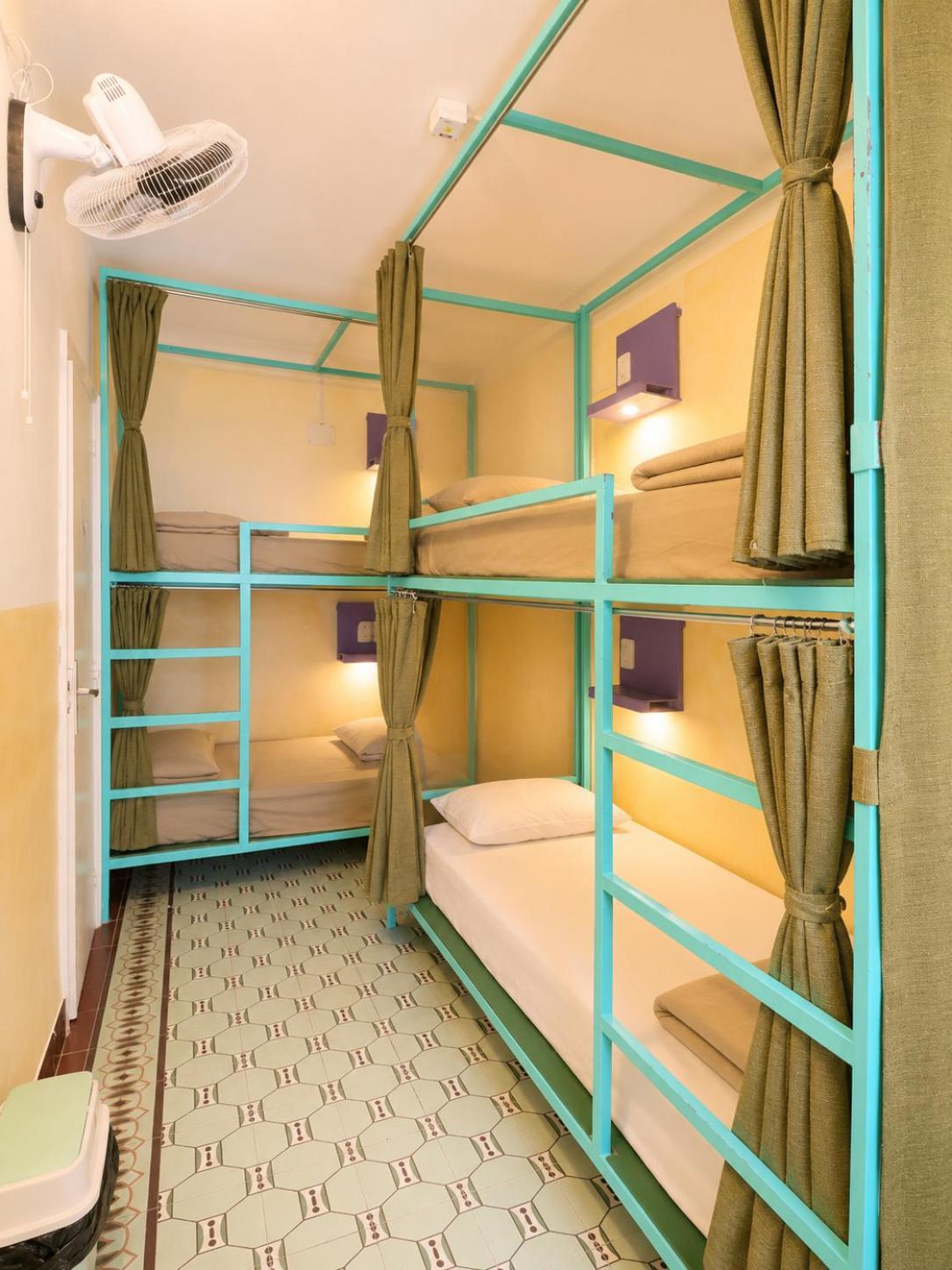 Bed 4-Bed Mixed Dormitory Room