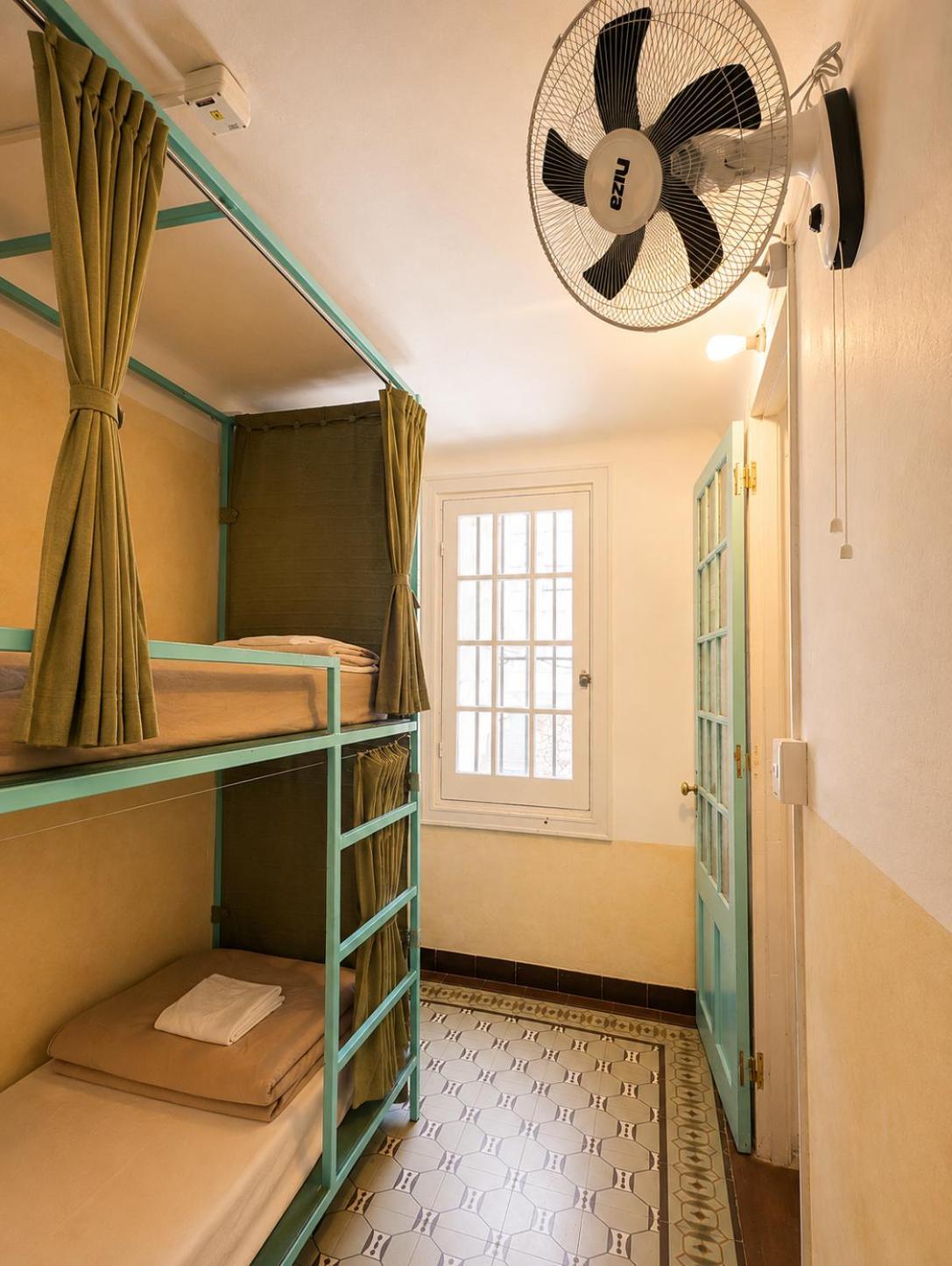 Bed 4-Bed Mixed Dormitory Room