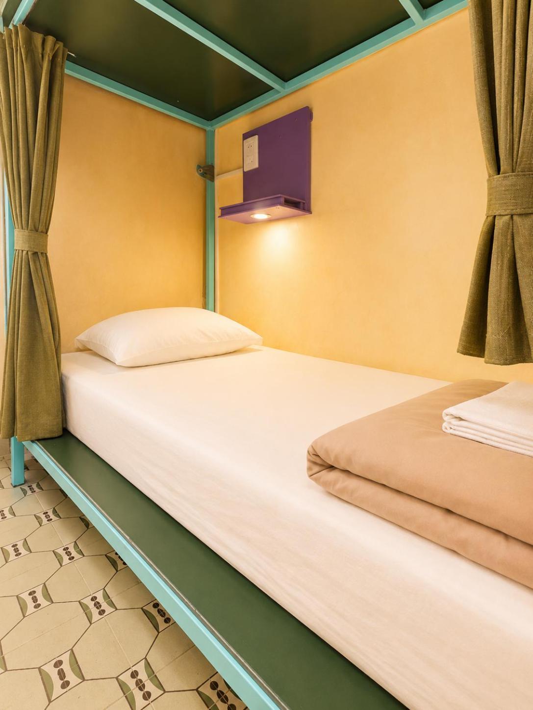 Bed 4-Bed Mixed Dormitory Room
