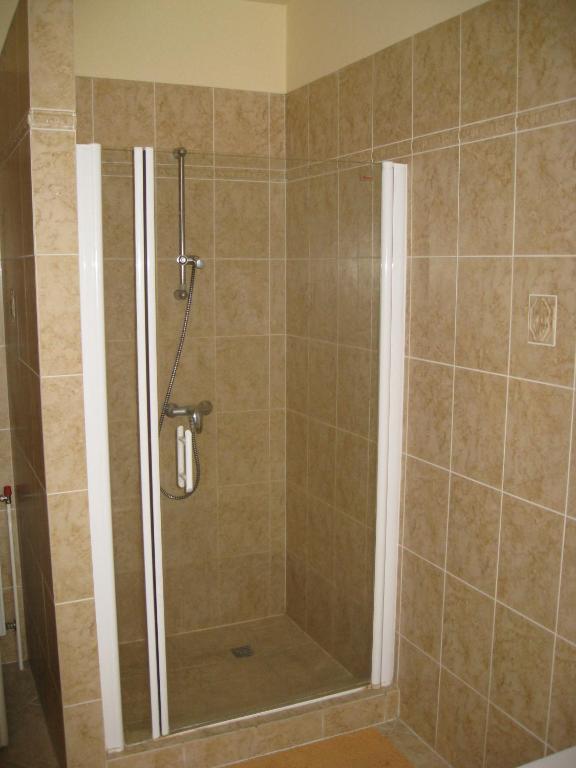 Double Room with Private Bathroom,27381146:JPEG