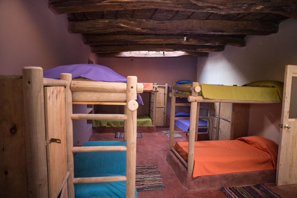 Cama en habitación compartida mixta de 10 camas