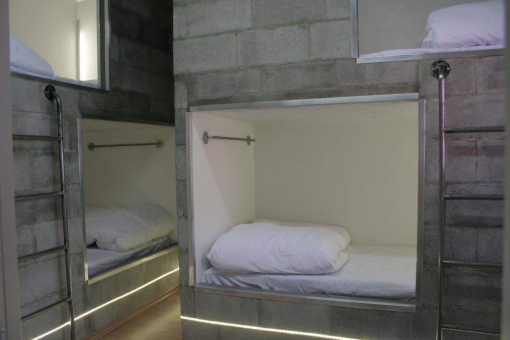 Bed in 8-Bed Mixed Dormitory Room
