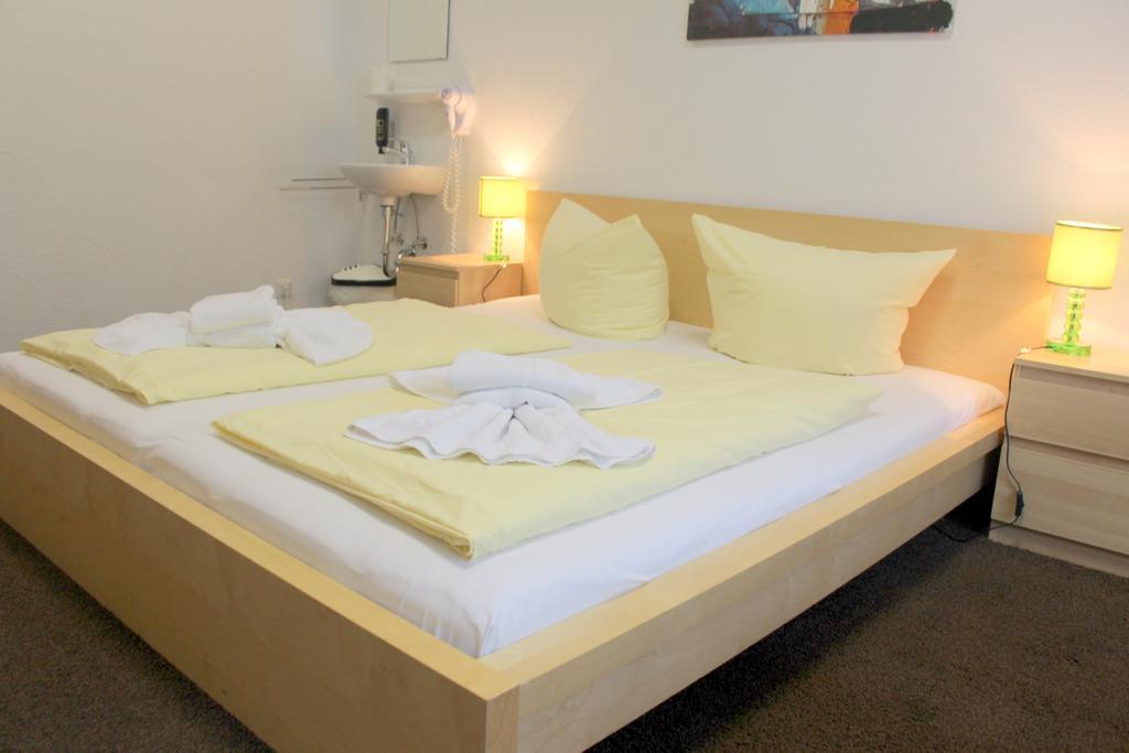 Tweepersoonskamer met Gedeelde Badkamer