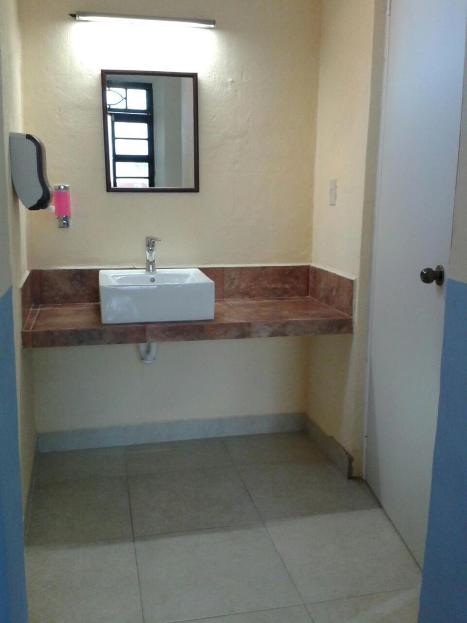 Bed 6-Bed Dormitory Room