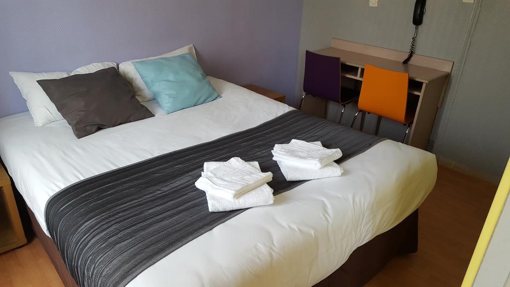 Chambre Familiale avec Salle de Bains Privative