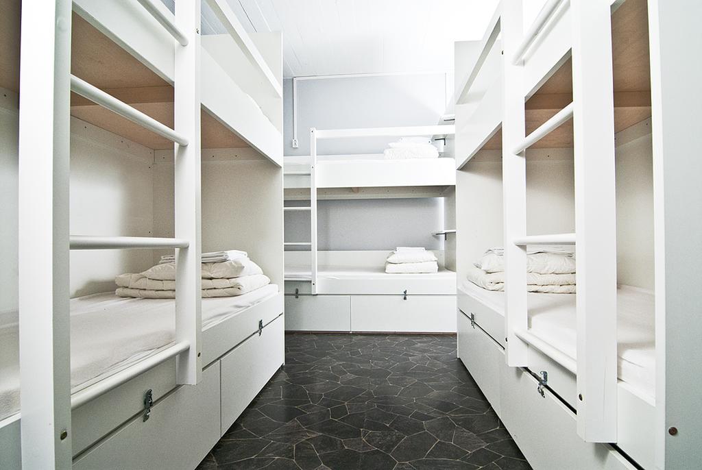 Bed in een Gemengde Slaapzaal met 16 Bedden