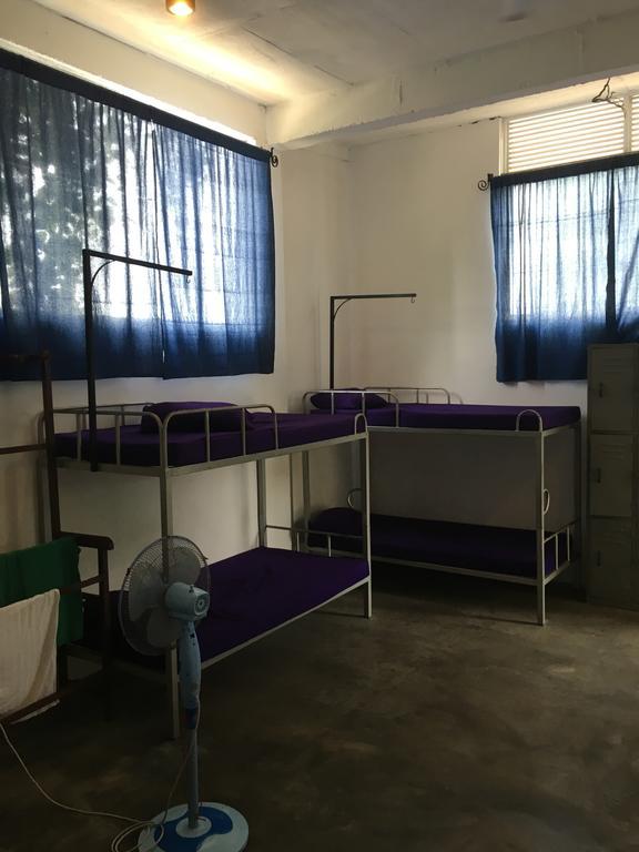 Bed 16-Bed Mixed Dormitory Room