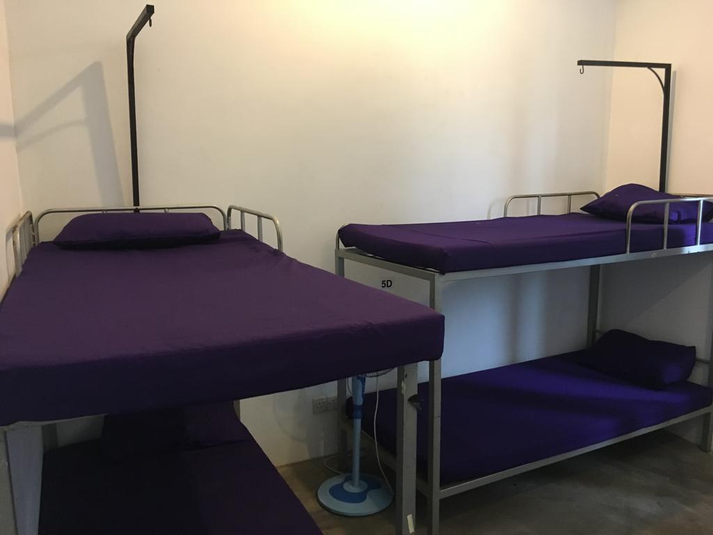 Bed 16-Bed Mixed Dormitory Room