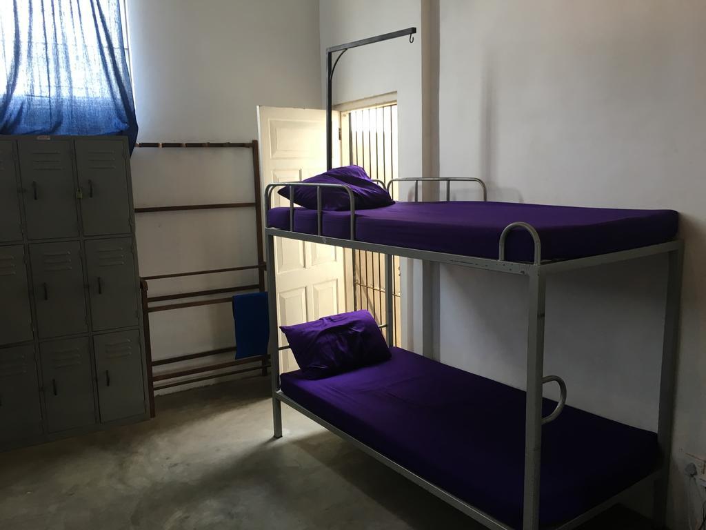 Bed 16-Bed Mixed Dormitory Room