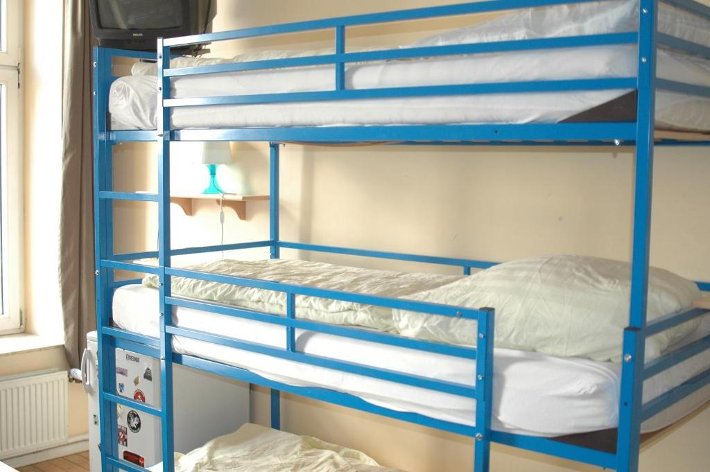 Vierbettzimmer mit eigenem Bad