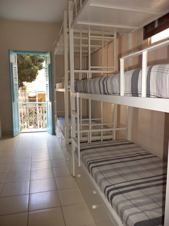 Bed 15-Bed Mixed Dormitory Room