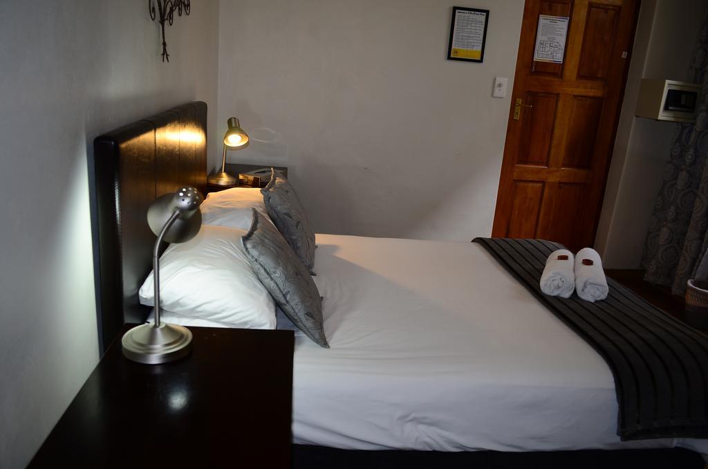Double Room with Shared Bathroom