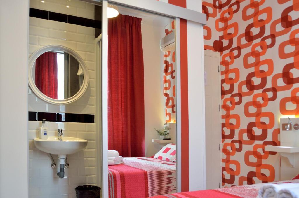 Petite Chambre Double avec Salle de Bains Privative