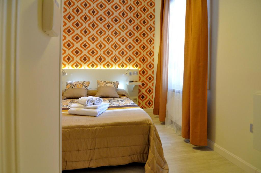 Chambre Double ou Lits Jumeaux avec Salle de Bains Commune