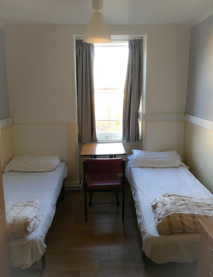Single Bed Male Dormitory Room,627546210:JPEG