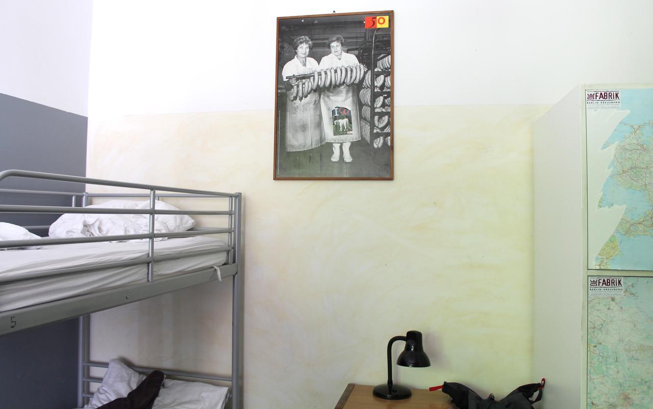 Posto Letto in Dormitorio Misto con 4 Letti