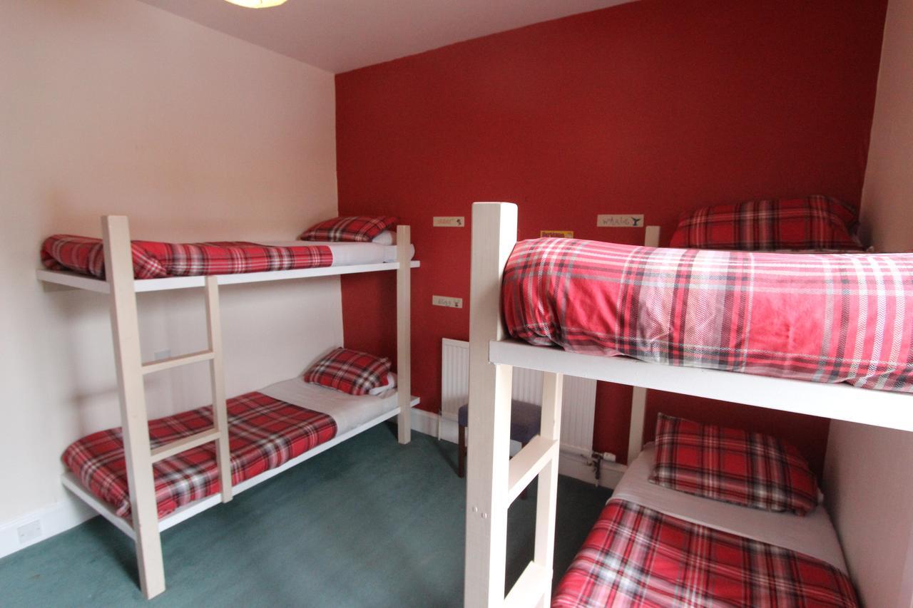 Bed 6-Bed Male Dormitory Room