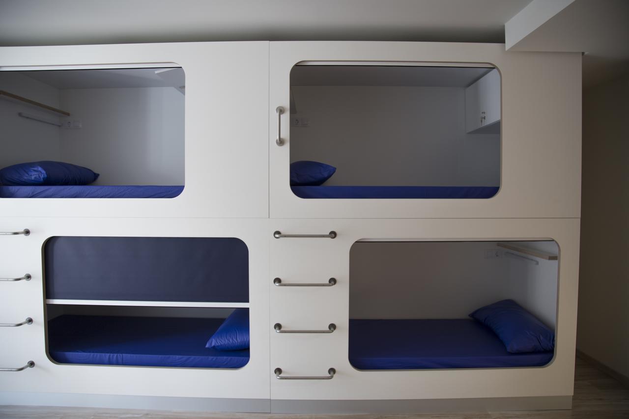 Bunk Bed Mixed Dormitory Room