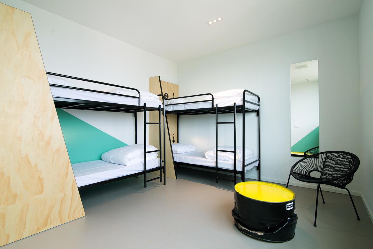 Chambre Quadruple avec Salle de Bains Privative