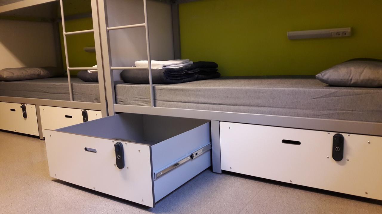 Single Bed in 8-Bed Male Dormitory Room,631174986:JPEG