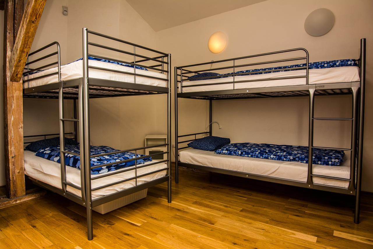 Litera en habitación compartida - Solo mujeres