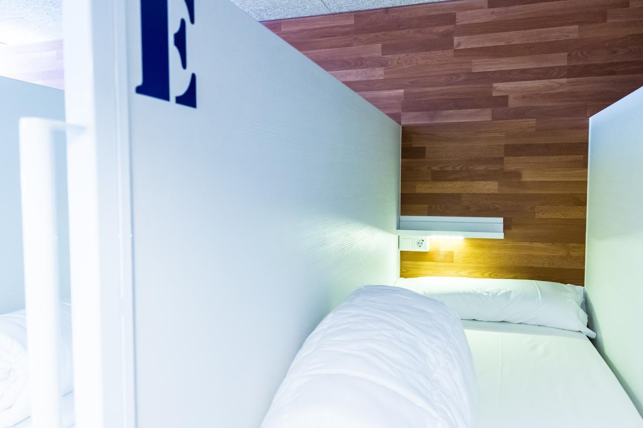 Bed 6-Bed Mixed Dormitory Room