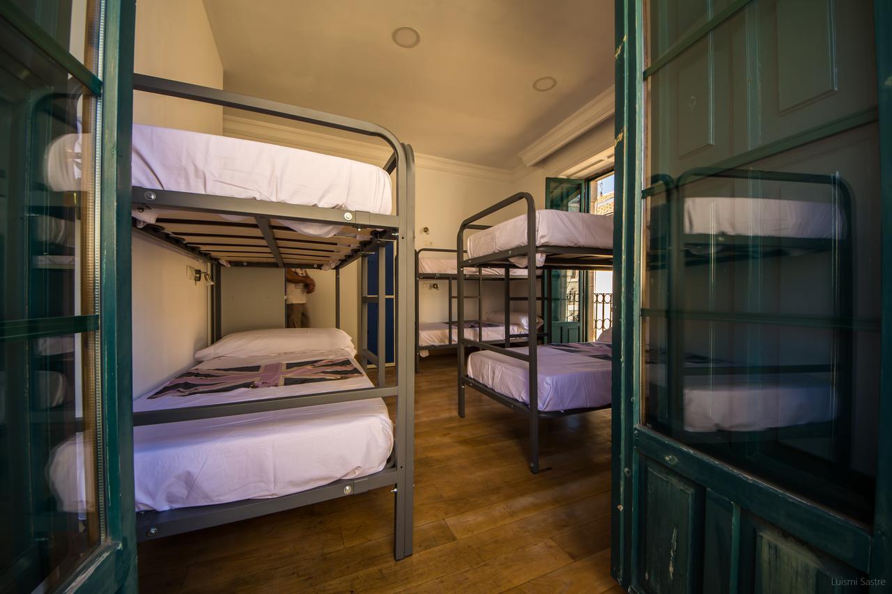 Bed 6-Bed Mixed Dormitory Room