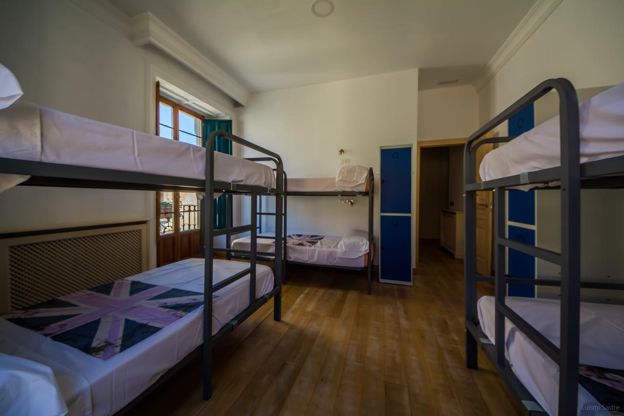Bed 6-Bed Mixed Dormitory Room