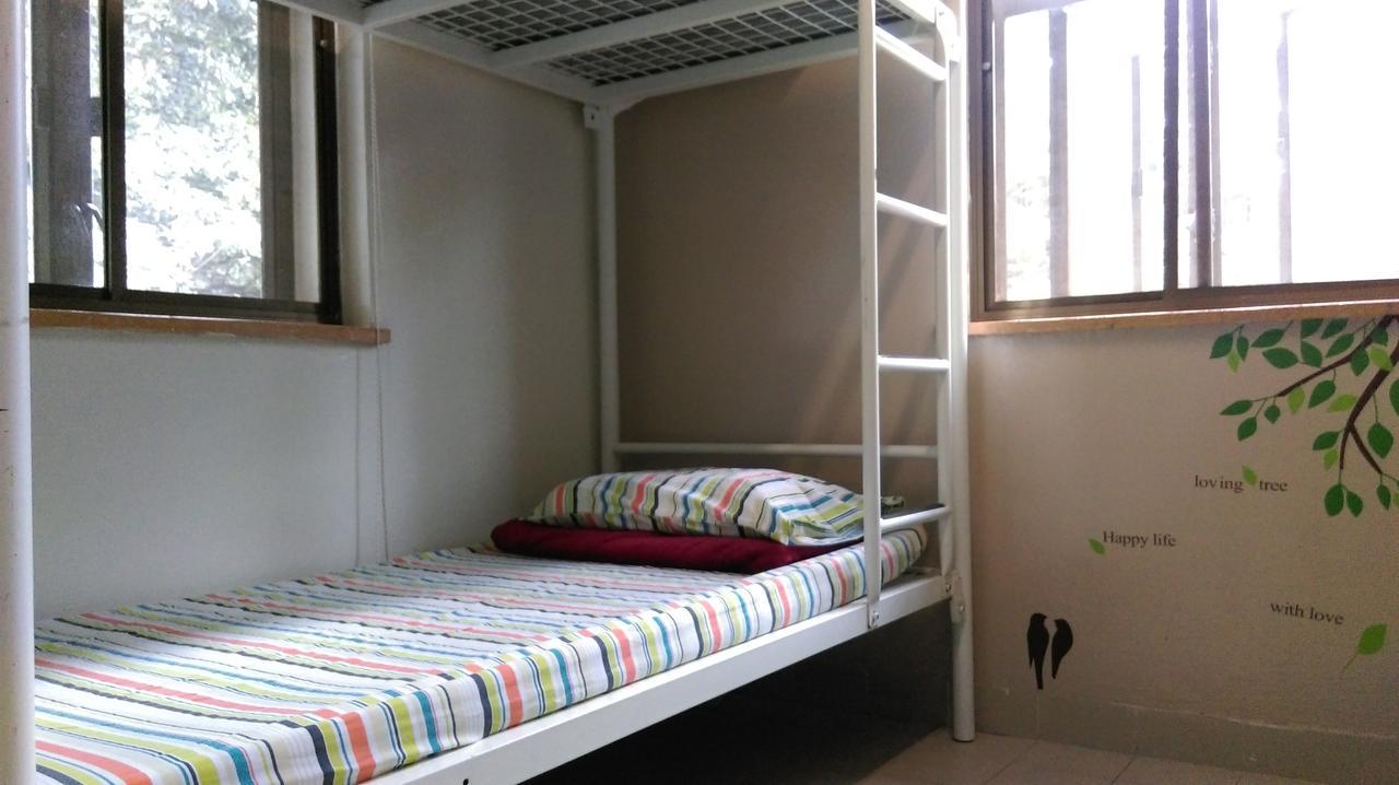 4-Person Private Dormitory with Shared Bathroom