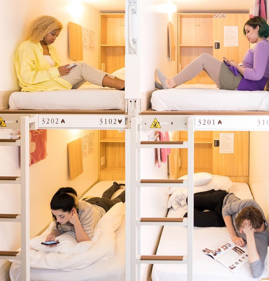 Run of House Upper Capsule Bed in Female Dormitory