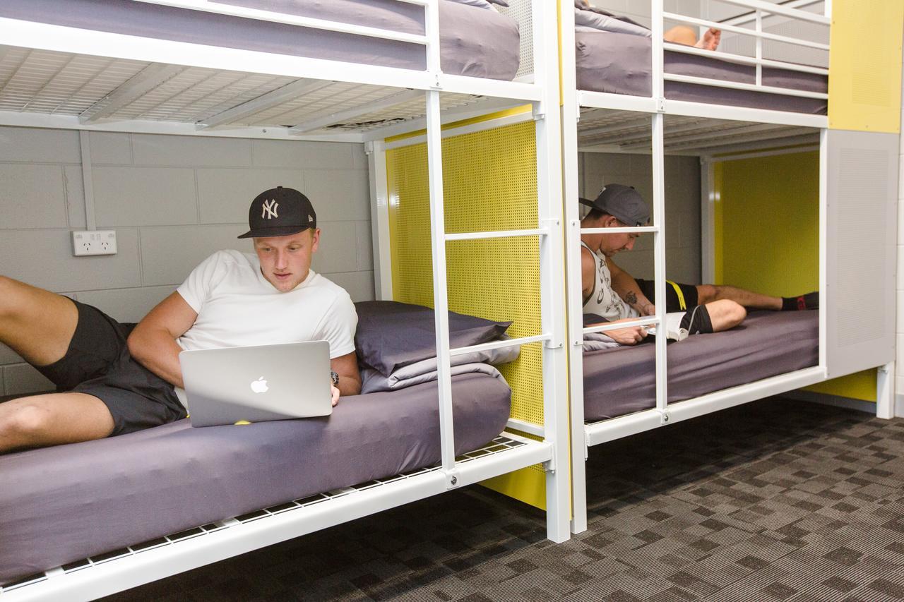 Bed 6-Bed Mixed Dormitory Room