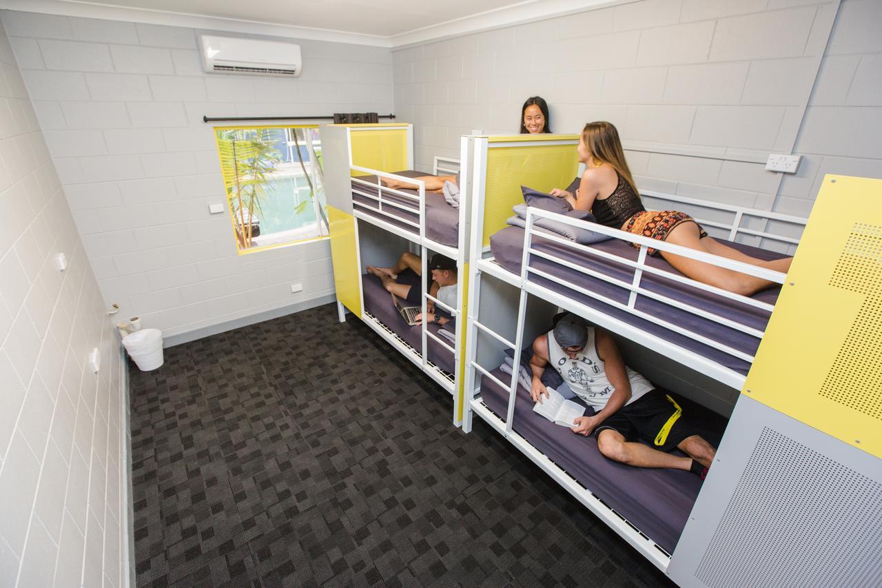 Bed 8-Bed Mixed Dormitory Room