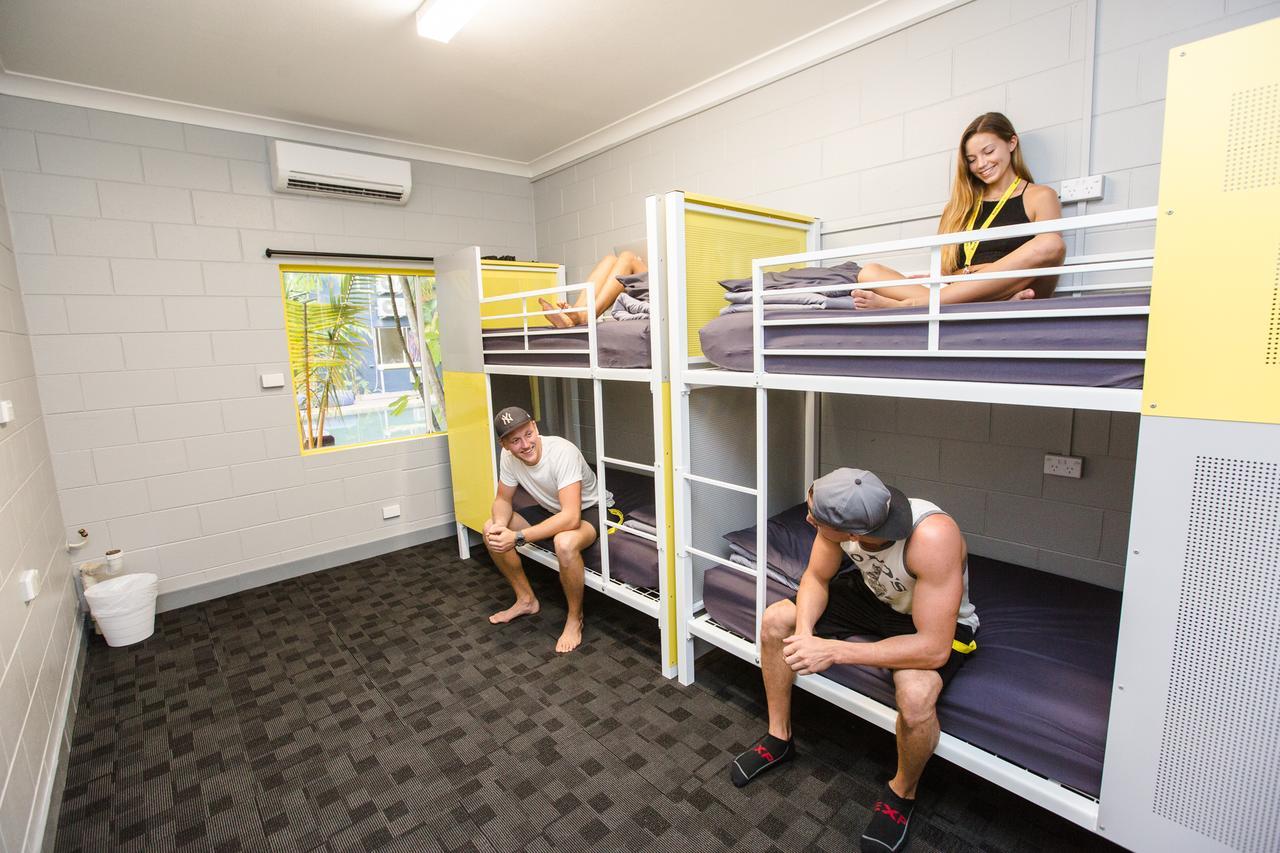 Bed 8-Bed Mixed Dormitory Room