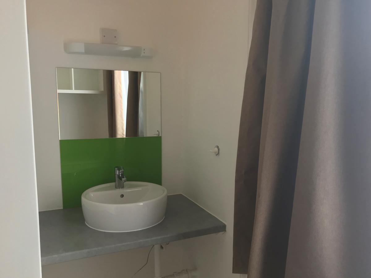 Single Bed in Male Triple Room