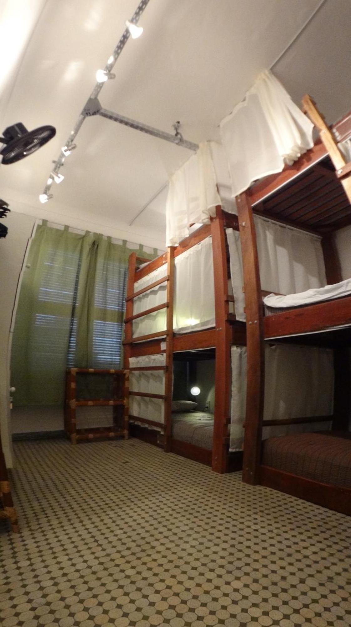 Bed 6-Bed Female Dormitory Room