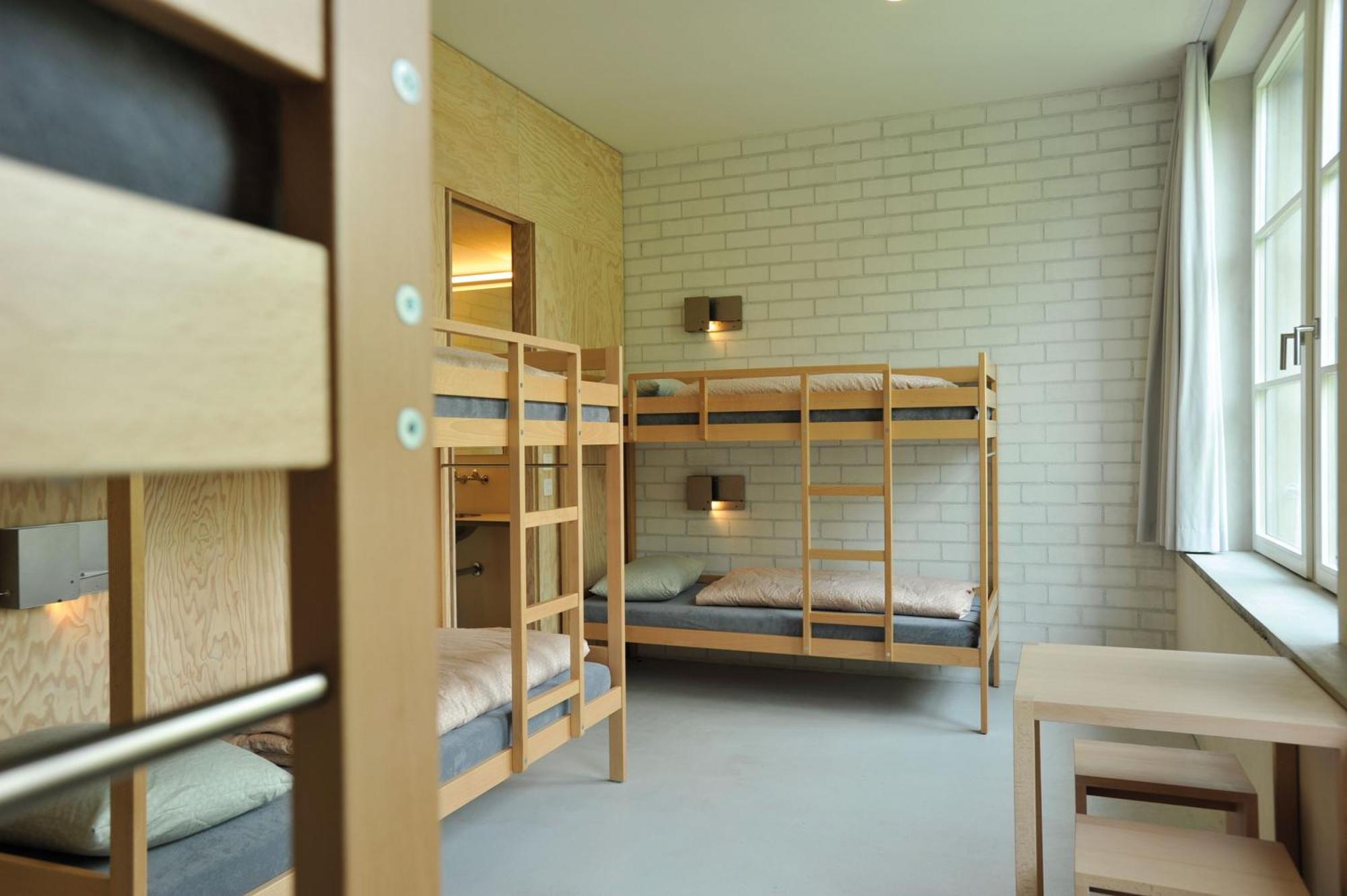 Camera Sestupla con Bagno in Comune