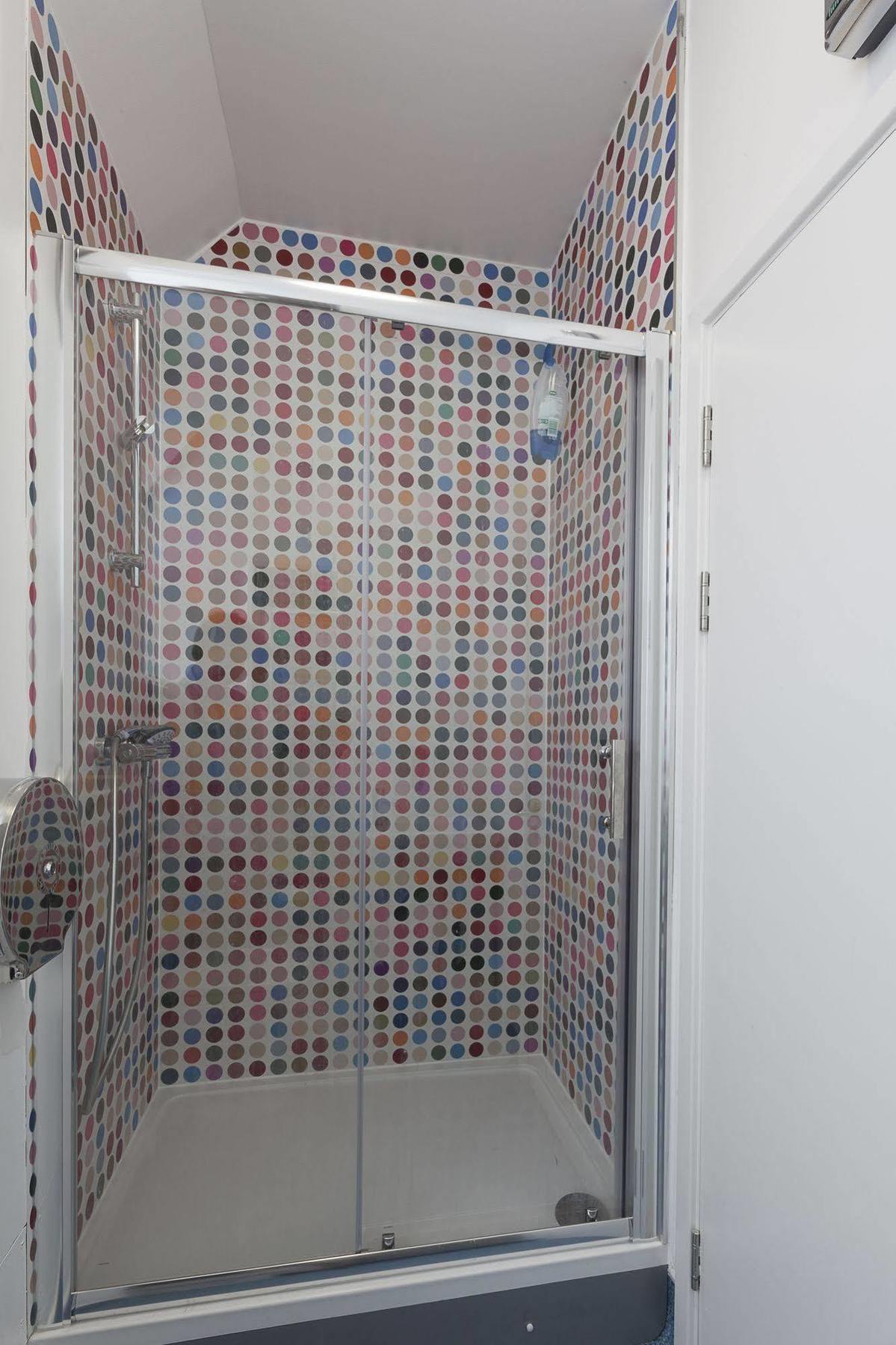 Lit dans Dortoir Mixte de 8 Lits avec Salle de Bains Privative