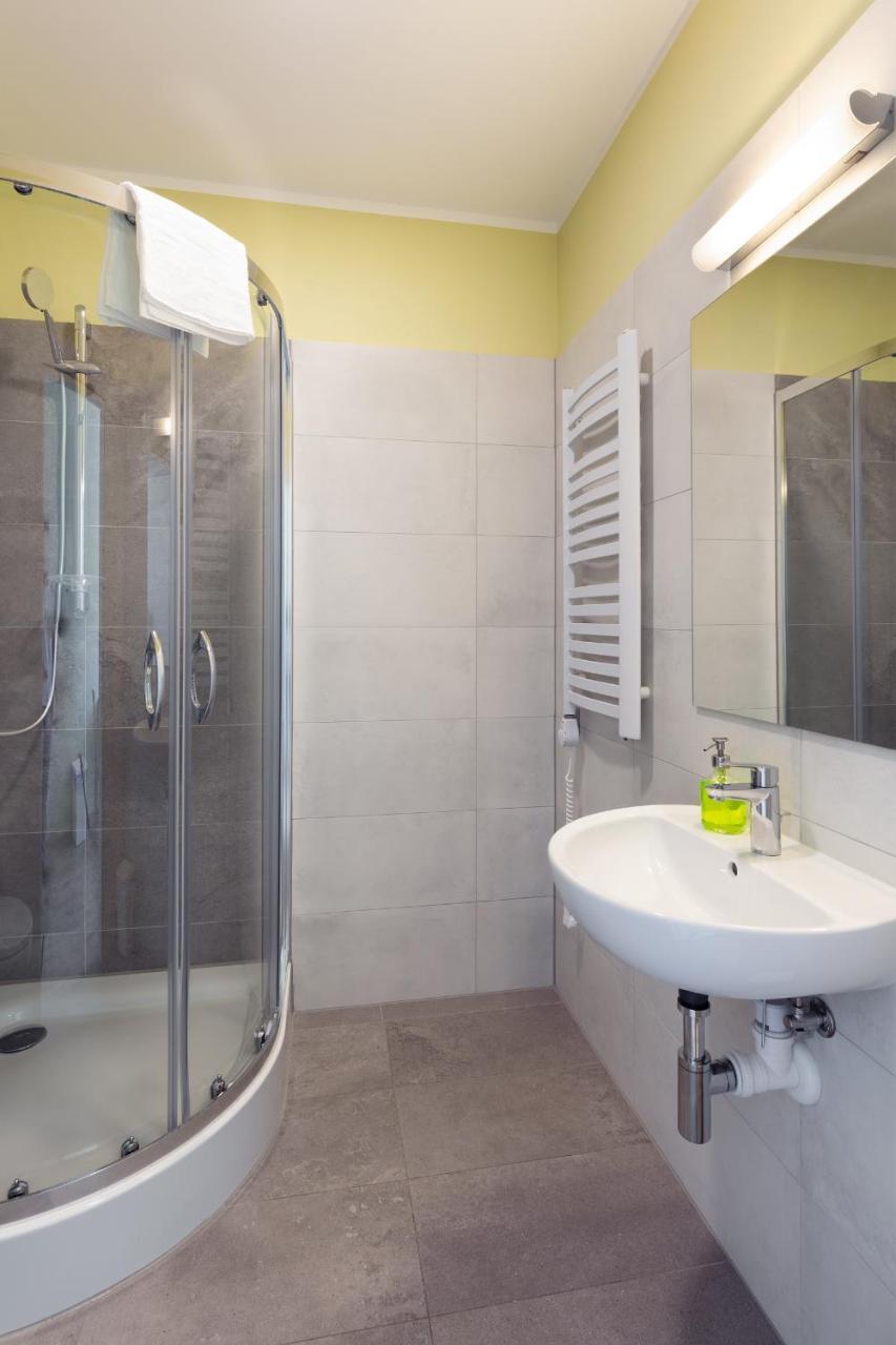Single Bed Dormitory Room Private Bathroom