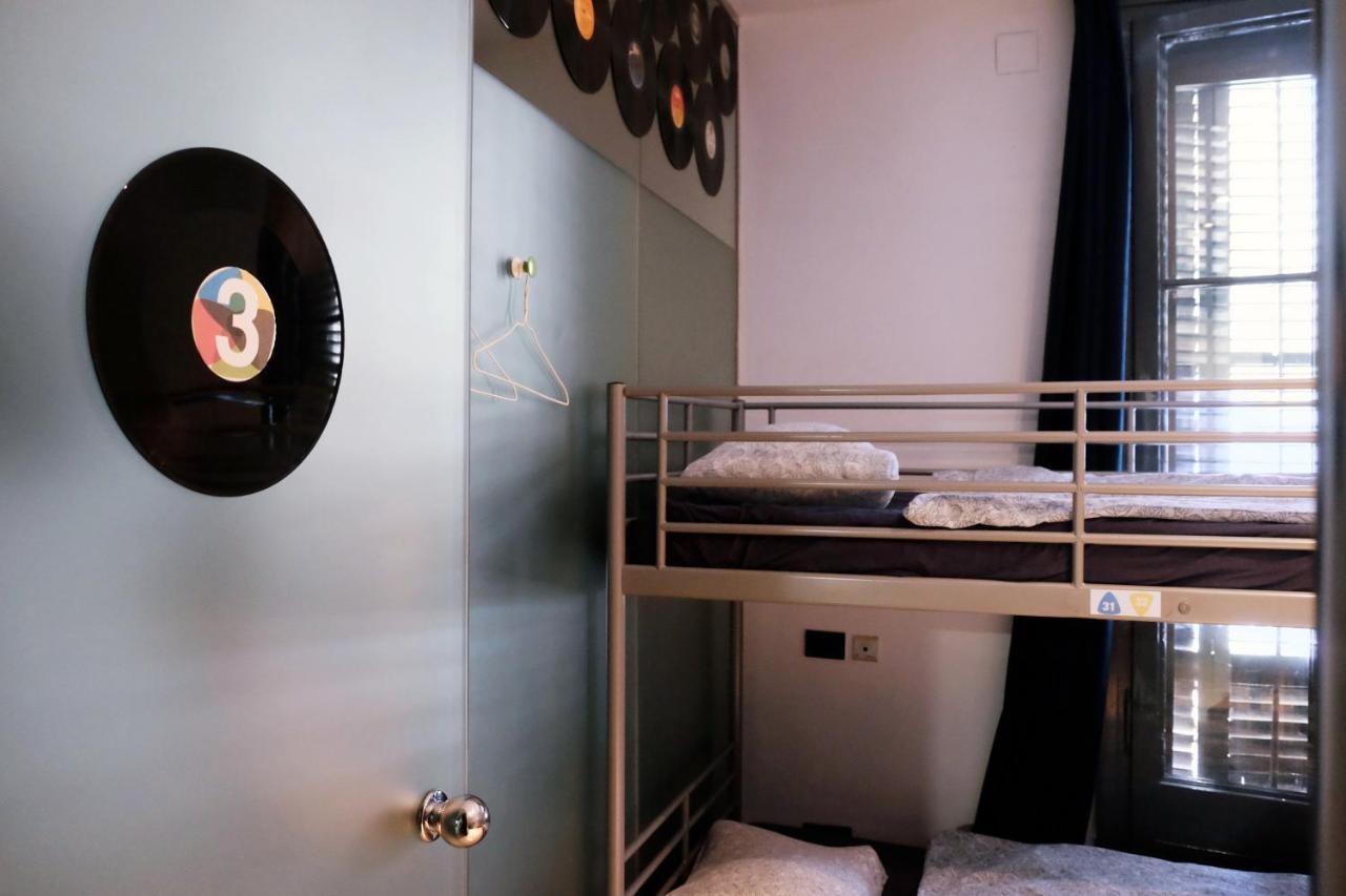 Bunk Bed 8-Bed Mixed Dormitory Room