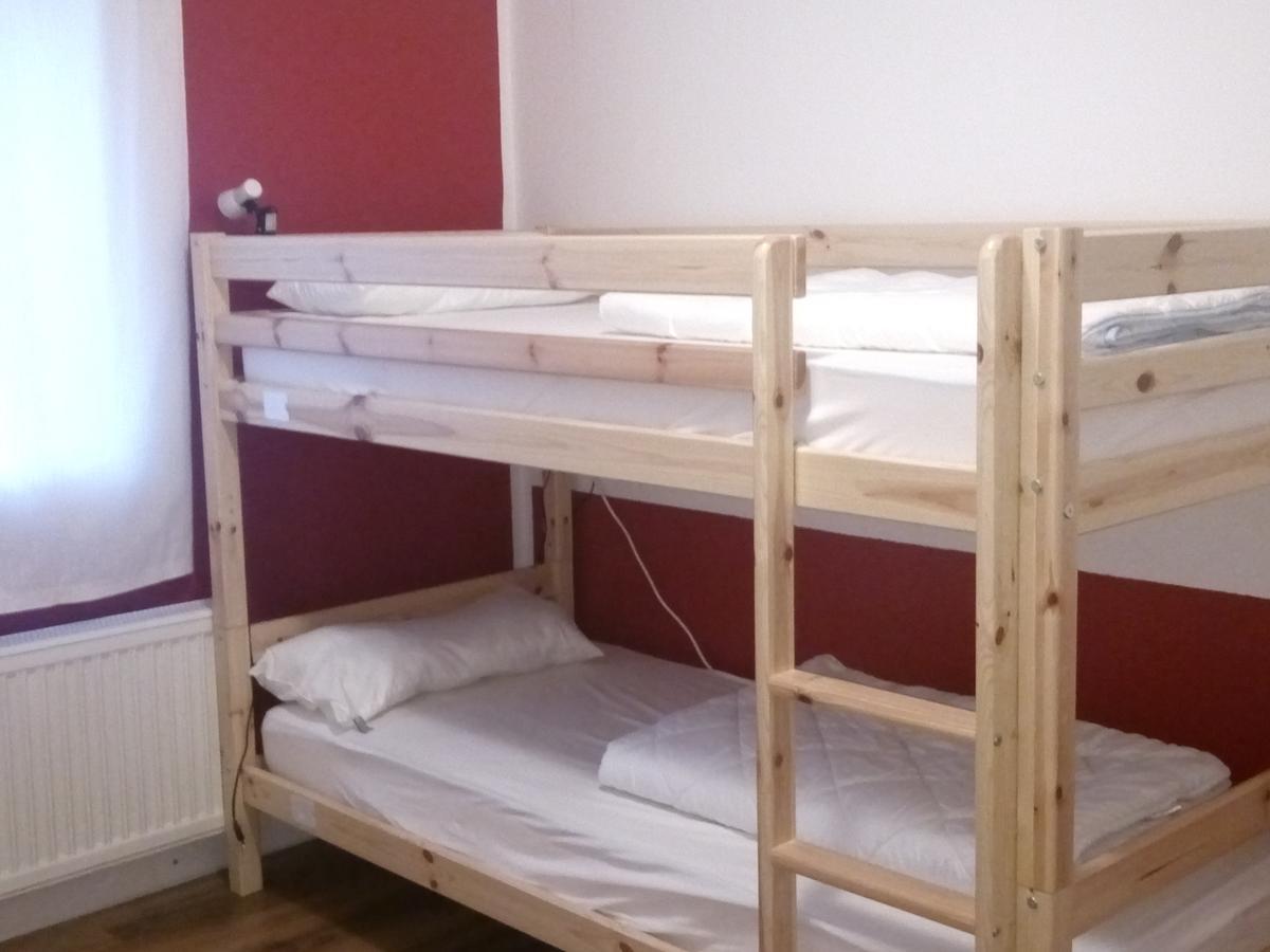 Twin Room with Bathroom,718658269:JPEG