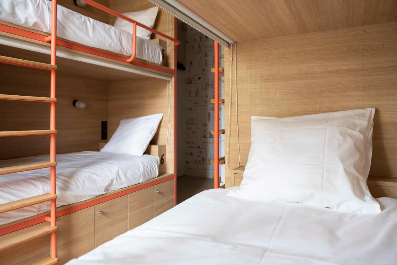Bed 6-Bed Mixed Dormitory Room,728544079:JPEG