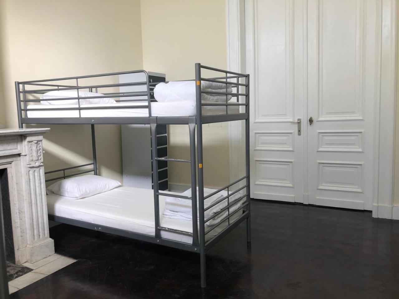 Bed 12-Bed Female Dormitory Room