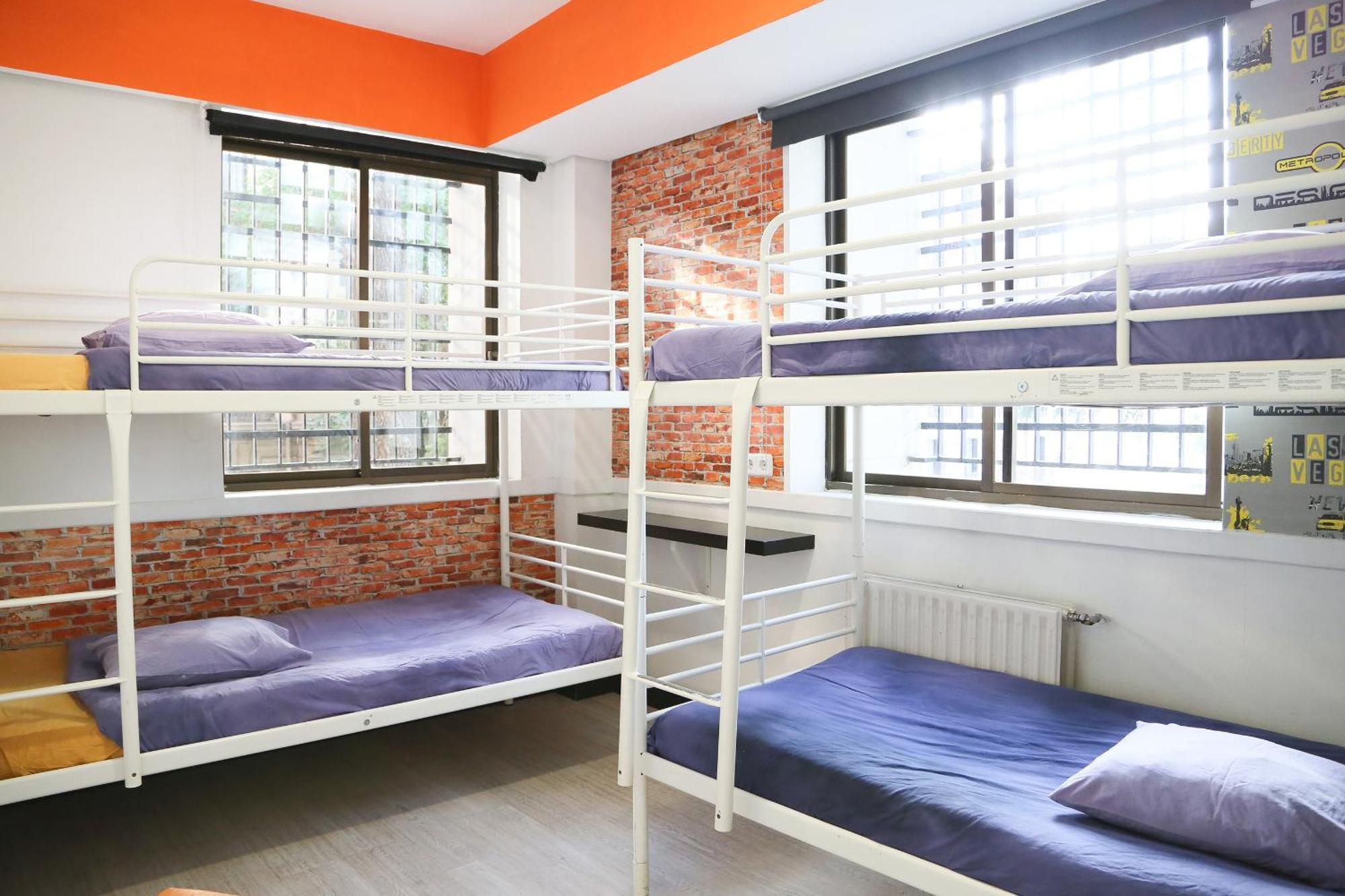 Single Bed 4-Bed Mixed Dormitory Room,773524114:JPEG