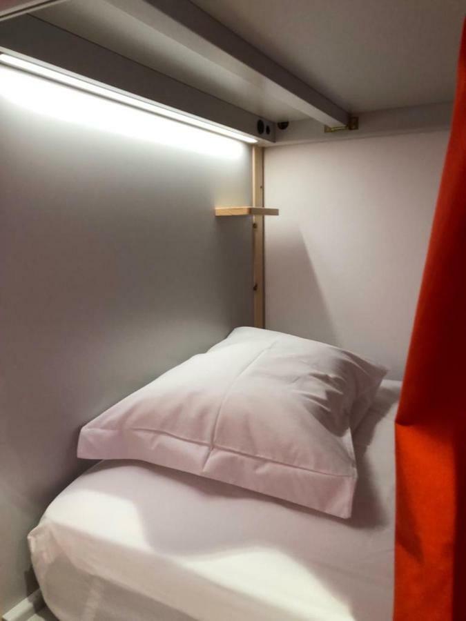 Bed op een Vrouwenslaapzaal met 6 Bedden
