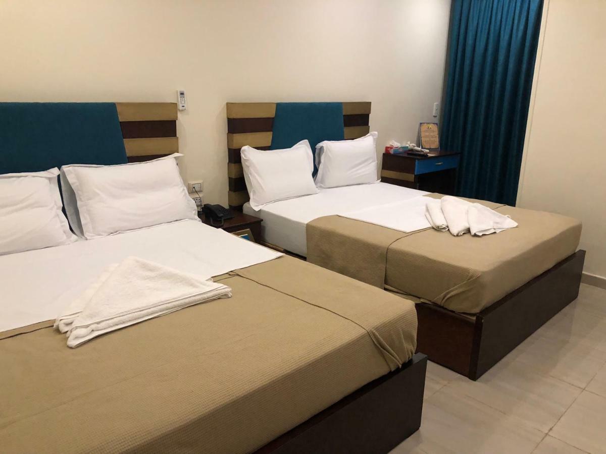 Standard Quadruple Room with window,792565311:JPEG