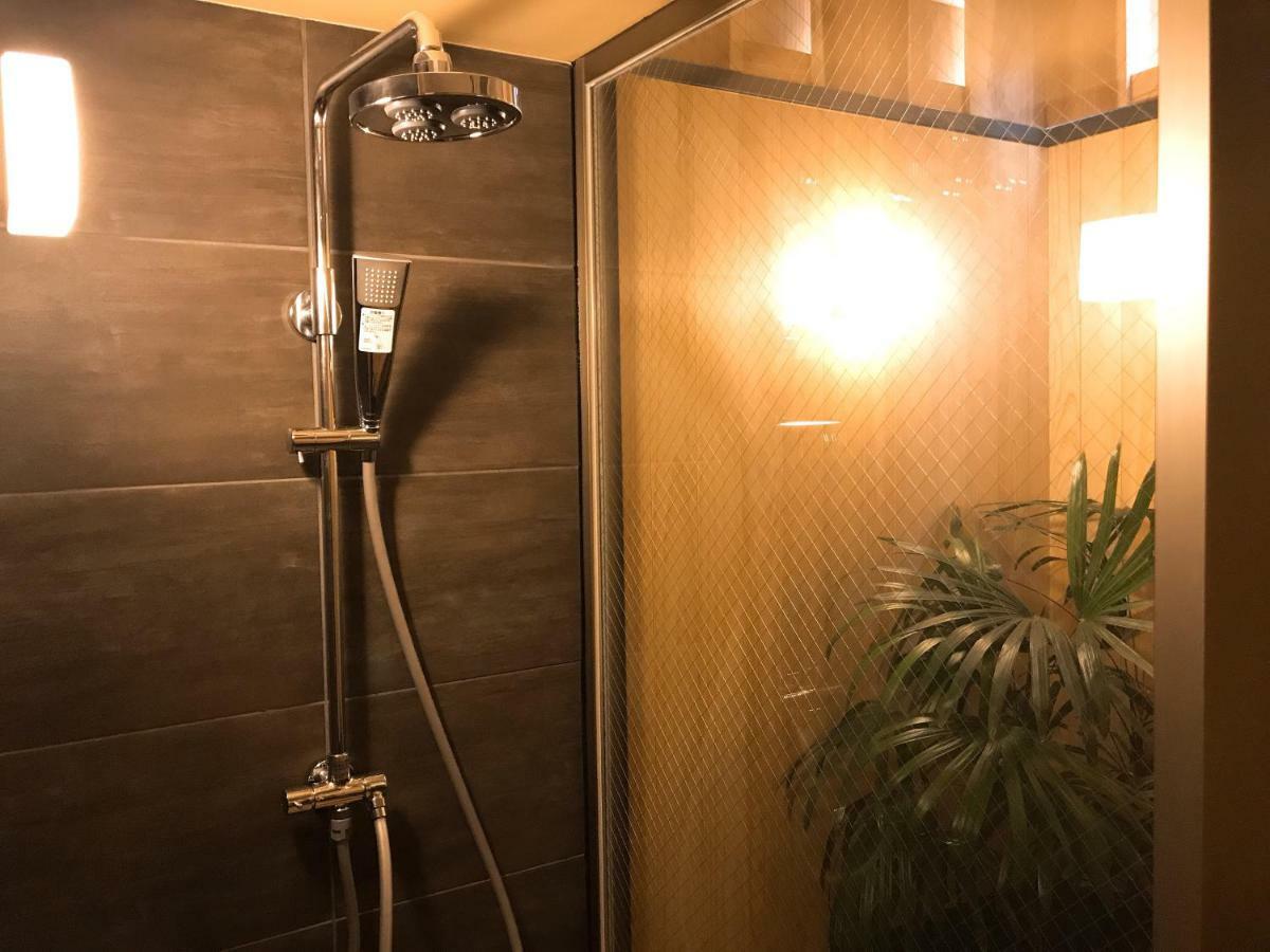 Deluxe Double Room with Bath,798350196:JPEG