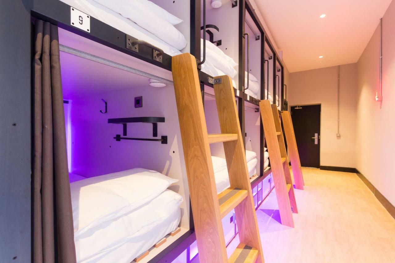 Pod in een Gemengde Slaapzaal met 8 Bedden