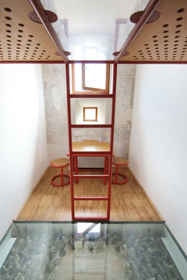 Chambre Lits Jumeaux avec Toilettes Communes